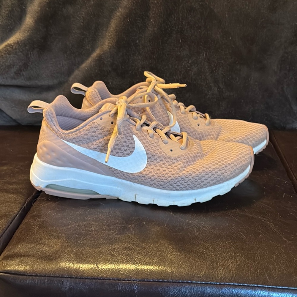 Women’s Nike Sneakers